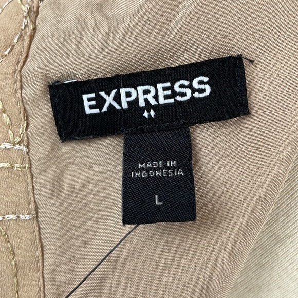 NWT Express Tan Blouse with Metallic Thread and Button Down Back - Size Large - Picture 12 of 14